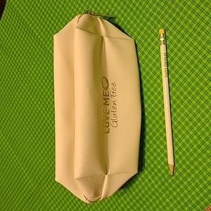 NWOT Zippered Pouch/Bag